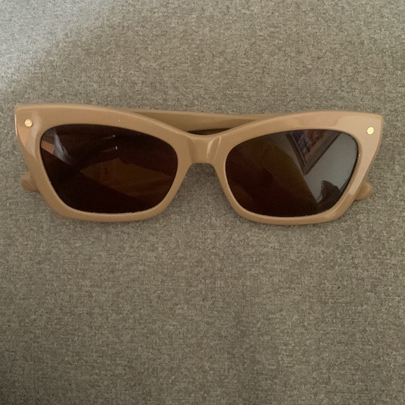Set of 4 Sunglasses - J. Crew, Marc Jacobs, Le Specs - Picture 3 of 8